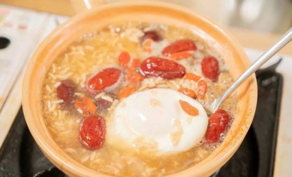 冬天一定多喝它、补血养颜还润燥，懂行的都这么煮！12