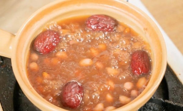 冬天一定多喝它、补血养颜还润燥，懂行的都这么煮！16