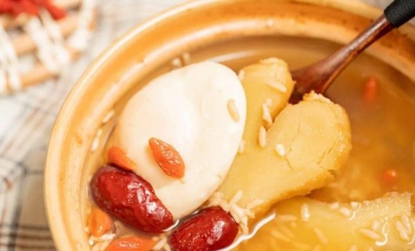 冬天一定多喝它、补血养颜还润燥，懂行的都这么煮！19