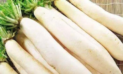 人到中年，推荐4种食物，美白护肤，滋阴补气，呵护身体3