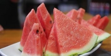 冬季养生，推荐常吃4种食物，滋阴补气，排毒养颜，清理子宫垃圾2