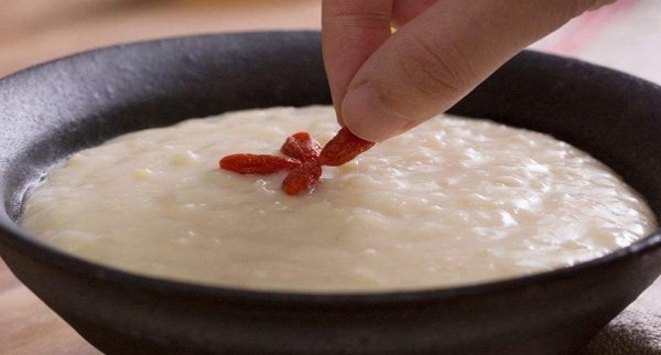 隔三差五吃【美龄粥】，可以补血养颜5