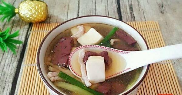 饭前一碗汤，胜过良药方，每周吃一次，补钙补血1