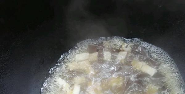 饭前一碗汤，胜过良药方，每周吃一次，补钙补血9