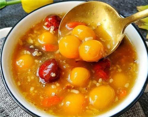 它是【瓜菜之首】，也是补血小宝库，软糯香甜，安神助眠！2