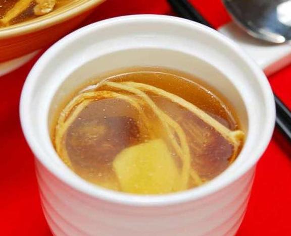 它【通血滞、补血虚、润血枯、抚血乱、散血寒】，使气血各有所归7