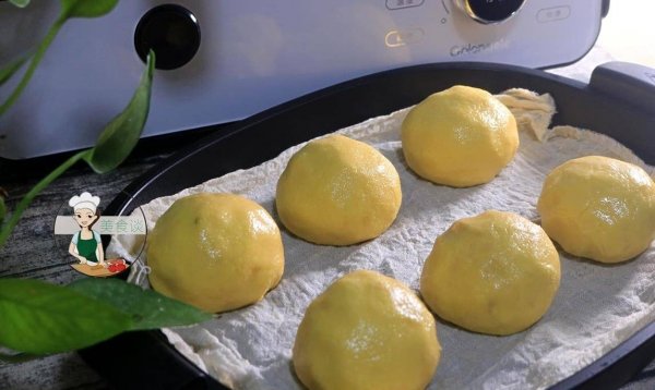 儿子不吃早餐，我做了这道早餐包，又香又软，健脾养胃，比包子香16