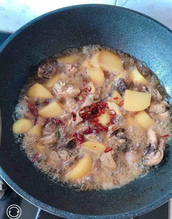 补气血女人要多吃，保护子宫，常吃经期不腰疼8