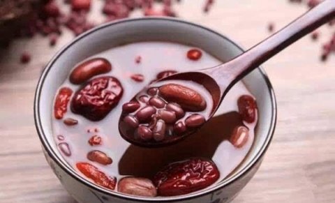 好喝又能补气血的美味五红汤1