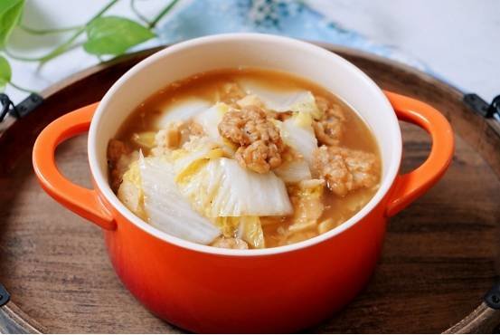 小酥肉白菜豆腐汤，养胃健脾味道鲜美，小酥肉的家常吃法2