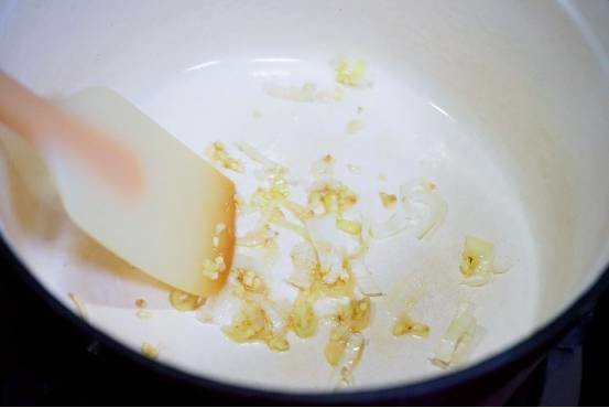 小酥肉白菜豆腐汤，养胃健脾味道鲜美，小酥肉的家常吃法5