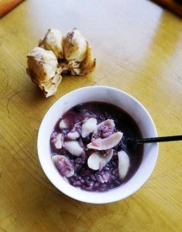 红豆百合粥的做法和功效1