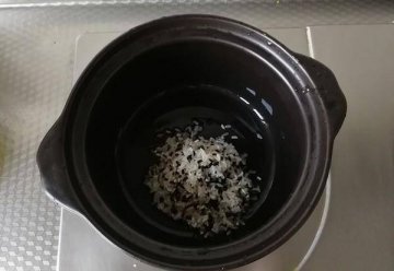 红豆百合粥的做法和功效5