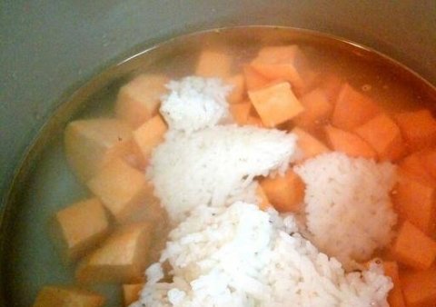 推荐一道【红糖地瓜桂圆粥】排毒养颜补血8