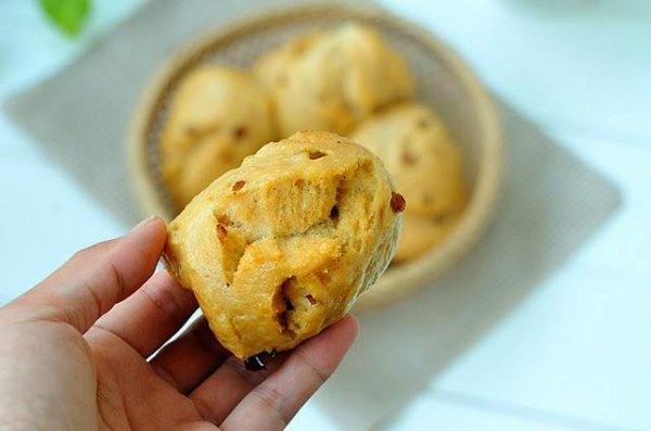 红糖红枣馒头怎么开花-红糖红枣馒头的制作方法2