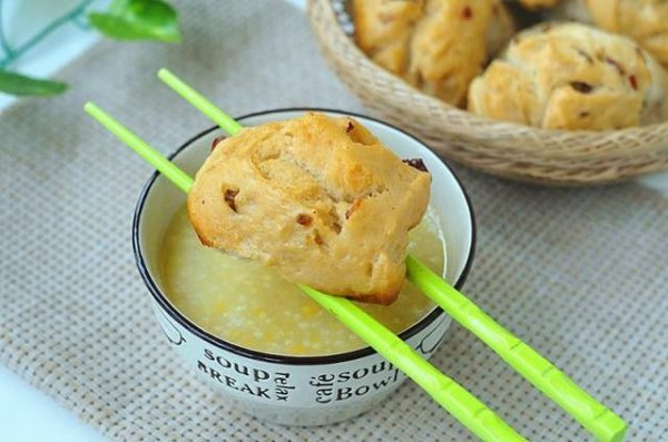 红糖红枣馒头怎么开花-红糖红枣馒头的制作方法3