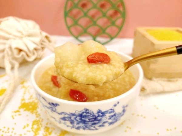 小米山药粥怎么做最养脾胃-小米山药粥的做法3