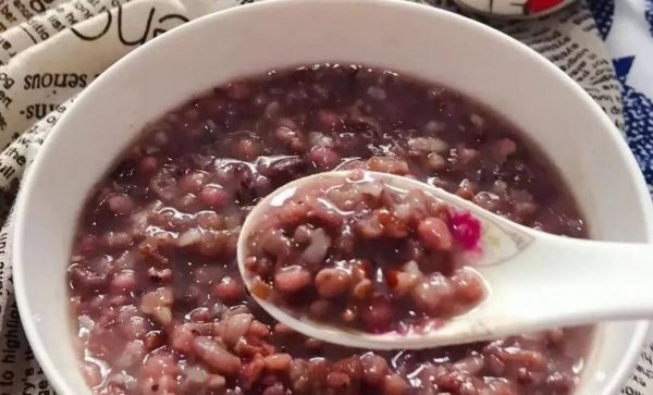 红米粥的做法-红米粥的功效与作用2