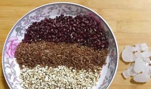 红米粥的做法-红米粥的功效与作用3