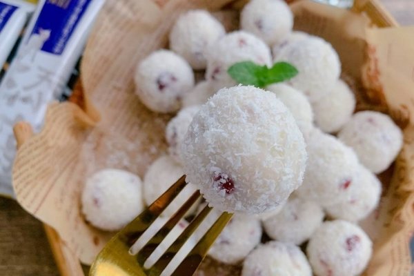 推荐一道健脾胃小零食【蔓越莓山药球】的做法1