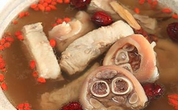 养生排骨汤煲汤食谱-养生排骨汤的做法与功效5