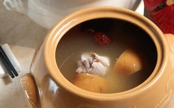 养生排骨汤煲汤食谱-养生排骨汤的做法与功效7