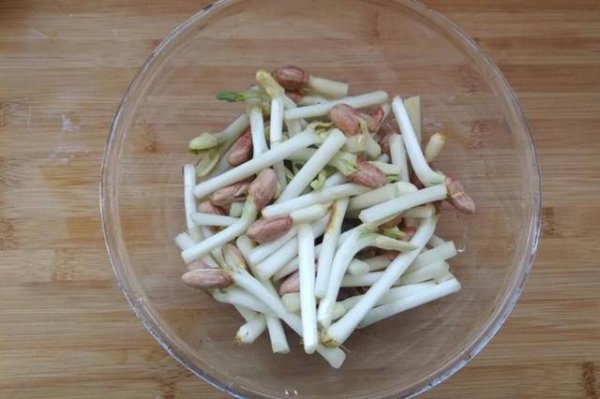 花生芽怎么做-花生芽的做法5