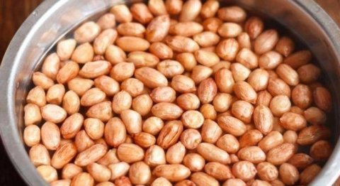 炸花生米怎么做好吃-炸花生米的做法3