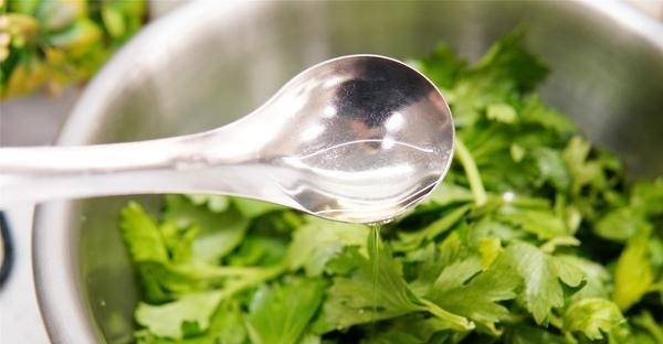 芹菜叶子能吃吗-芹菜叶子怎么做7