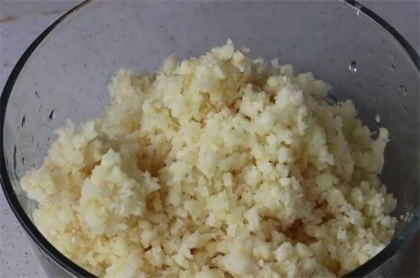 蒜蓉辣椒酱怎么做-蒜蓉辣椒酱的做法3