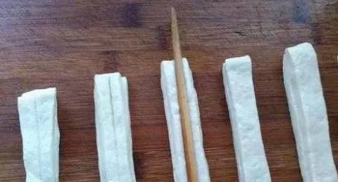 怎么样自制油条-自制放心油条的做法和配方9