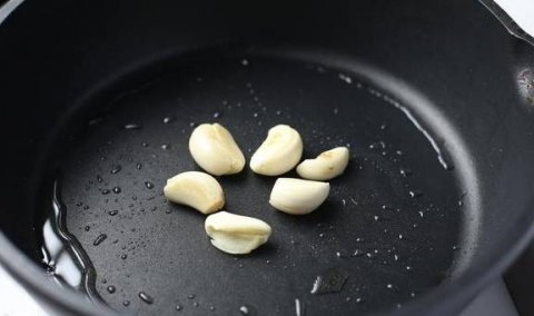 上汤苋菜怎么做好吃-上汤苋菜皮蛋的做法7