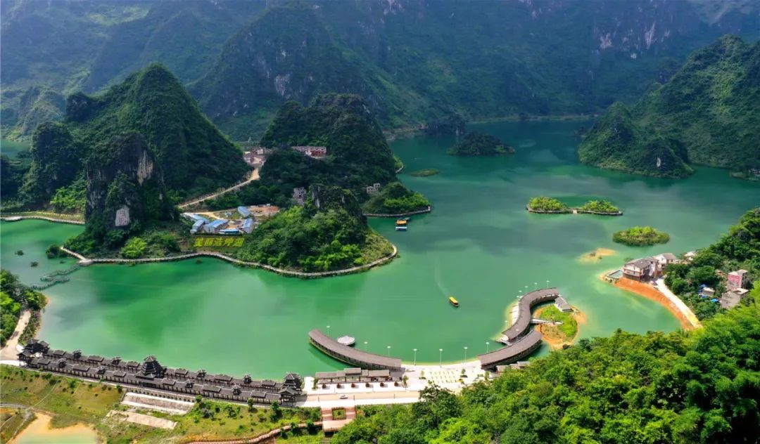 广西百色浩坤湖风景区景点介绍1