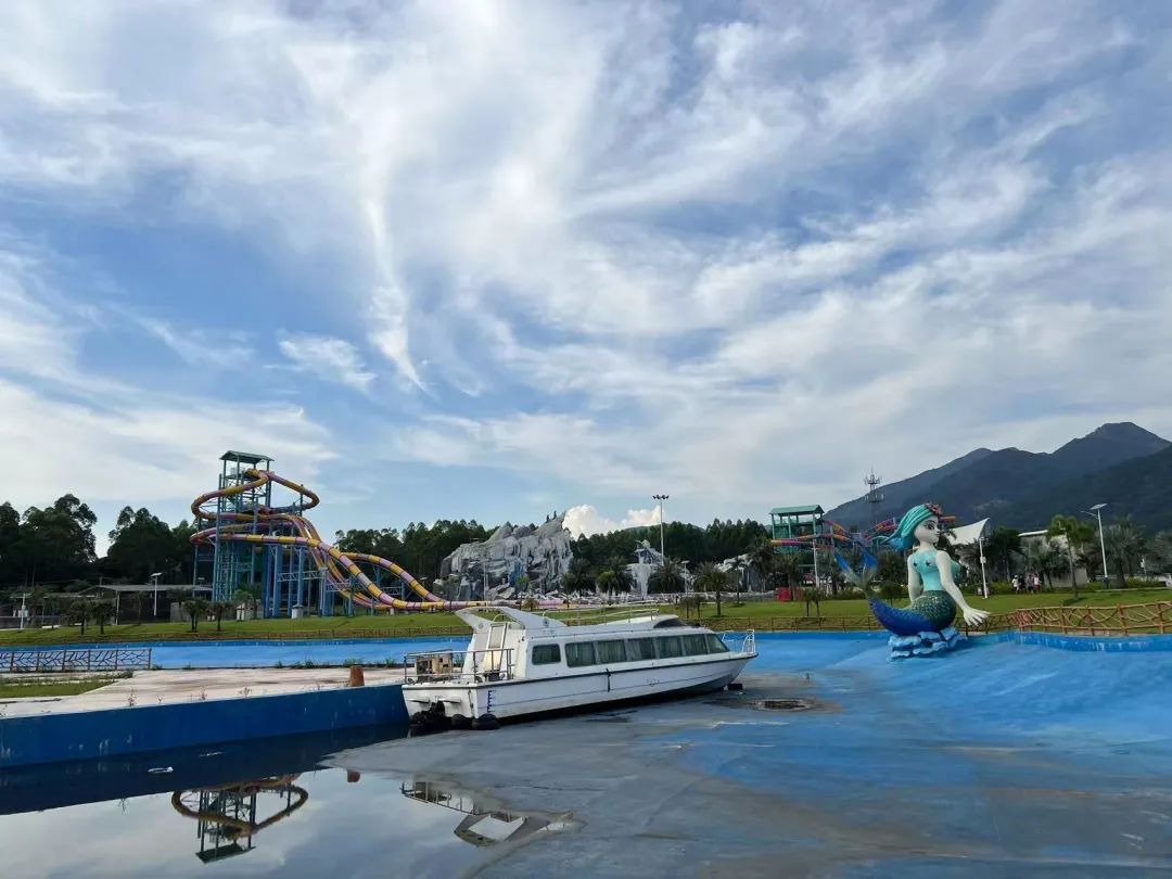 广西万隆水上乐园景点介绍1