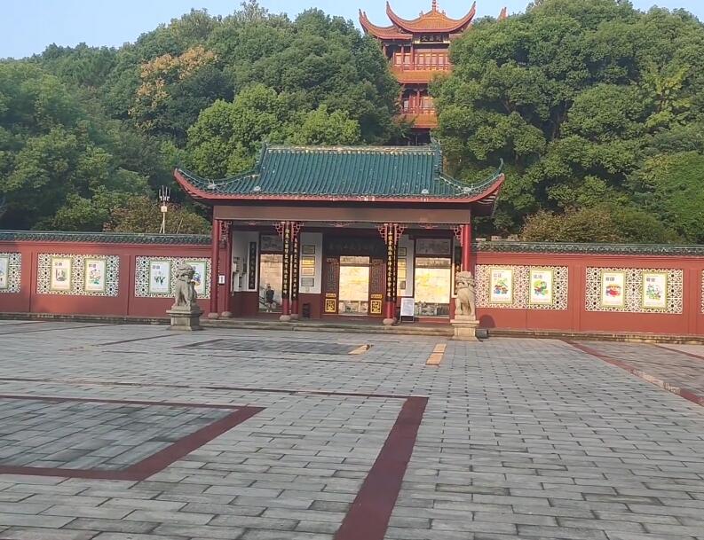 湖南湘西湘西州博物馆景点介绍1