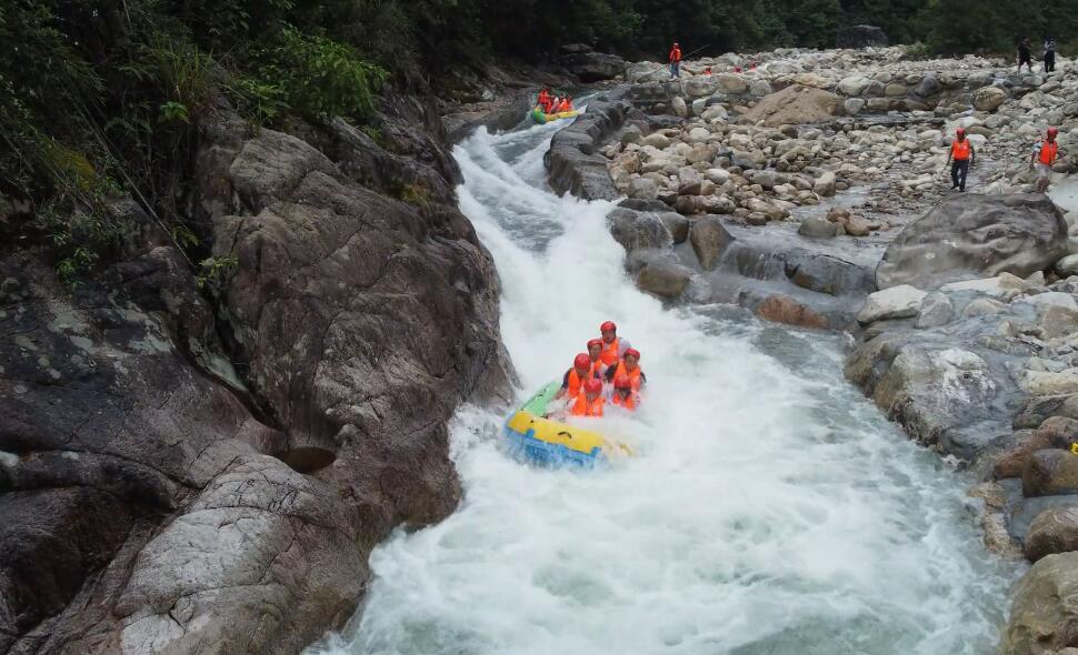 湖南娄底洪家山森林公园景点介绍1