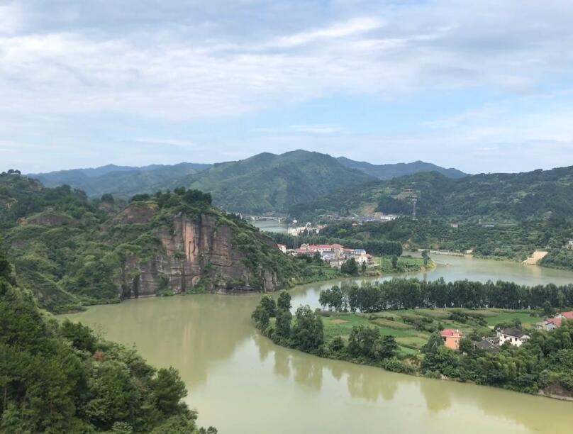 湖南张家界天门山上天梯景点介绍1