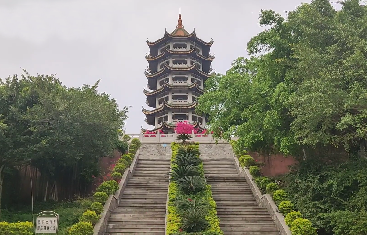 湖南湘潭十八罗汉山景点介绍1