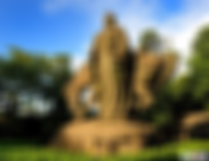 湖北武汉黄鹤楼岳飞铜雕景点介绍1