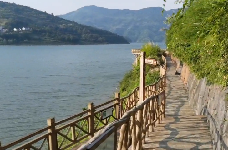 湖北十堰圣水湖度假区景点介绍1