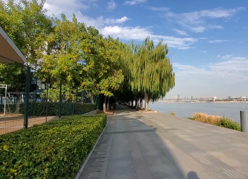 湖北武汉汉阳江滩公园景点介绍1