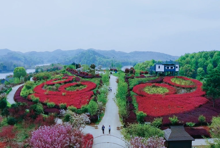 湖北黄石龙凤山庄度假村景点介绍1