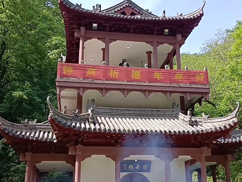 安徽滁州景点琅琊山世纪钟楼景点介绍1