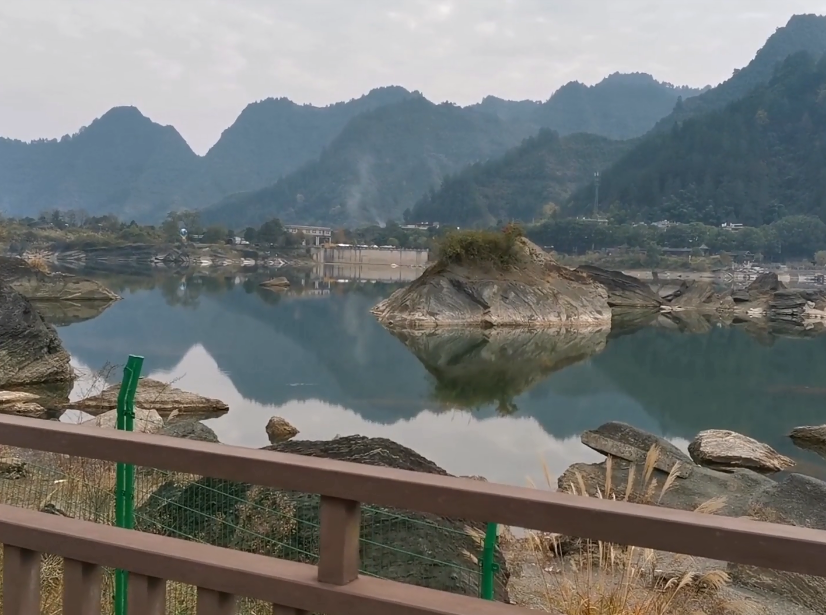 安徽黄山景点鲁溪湾(滩下村)景点介绍1