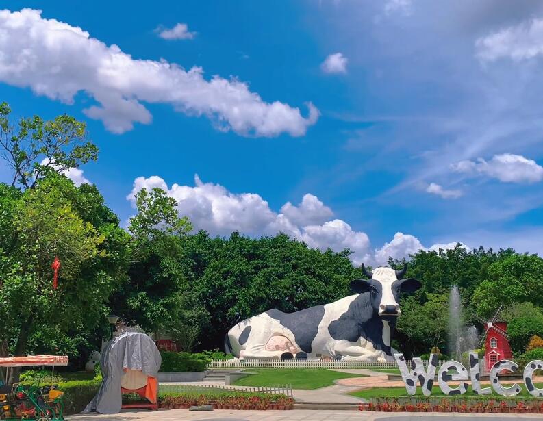 广东深圳景点坪山美术馆景点介绍1