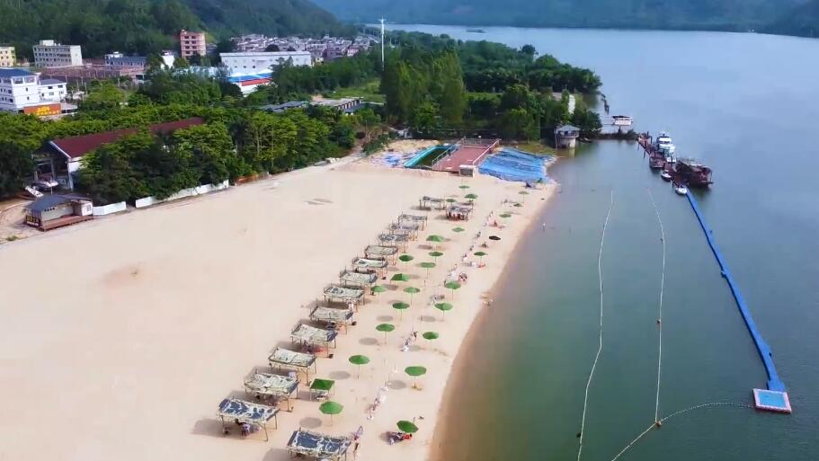 广东清远景点黎溪白水寨瀑布群景点介绍1