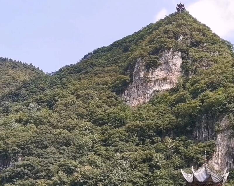 四川甘孜甘孜卡洼洛日雪山景点介绍1