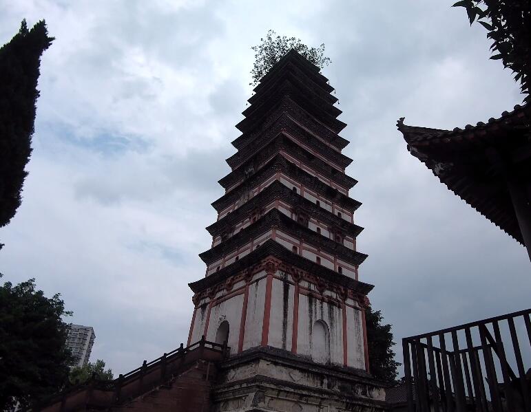 四川成都白塔园景点介绍1