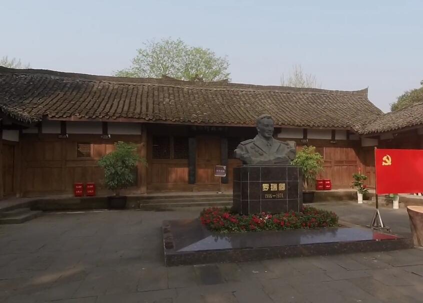 四川甘孜奶龙山(东谷索朵奶)景点介绍1