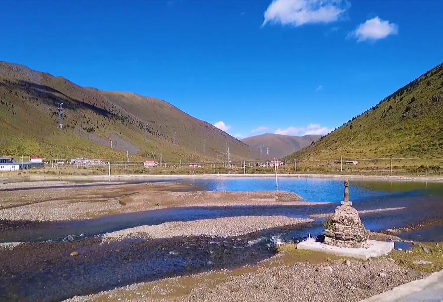 四川甘孜木雅圣地风景区景点介绍1